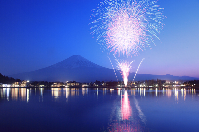 【宿泊者限定】河口湖冬花火　無料送迎バス運行！（1/25～2/23）