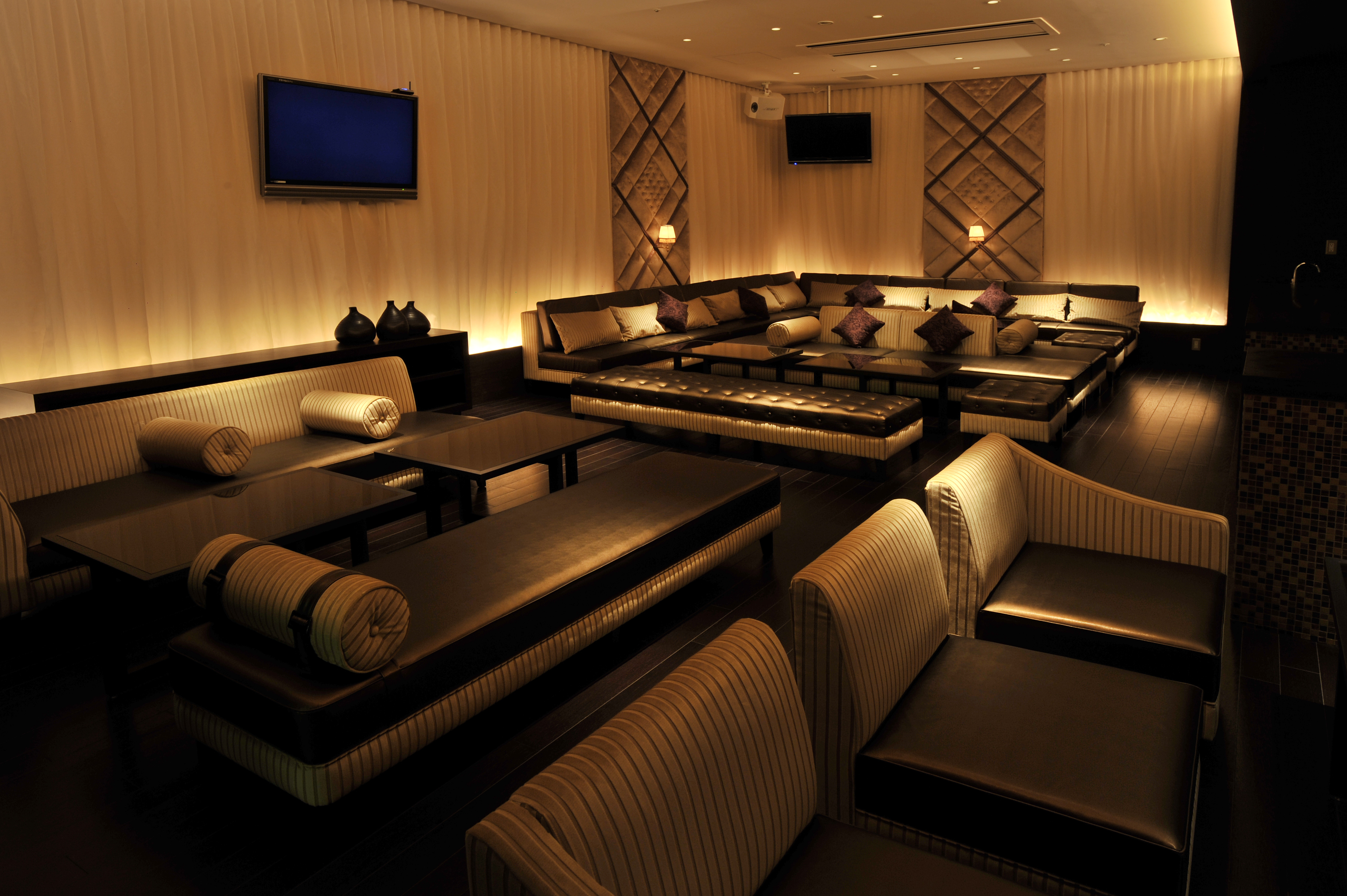 復活！BAR「フライング・スコッツマン」月に一度のジャズナイト