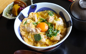 健味どりの親子丼