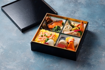 甲斐サーモンの松花堂弁当
