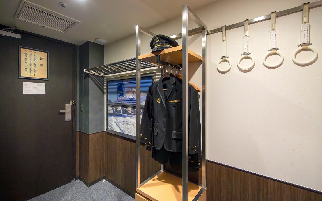 扉を開けると、まるで車内？！